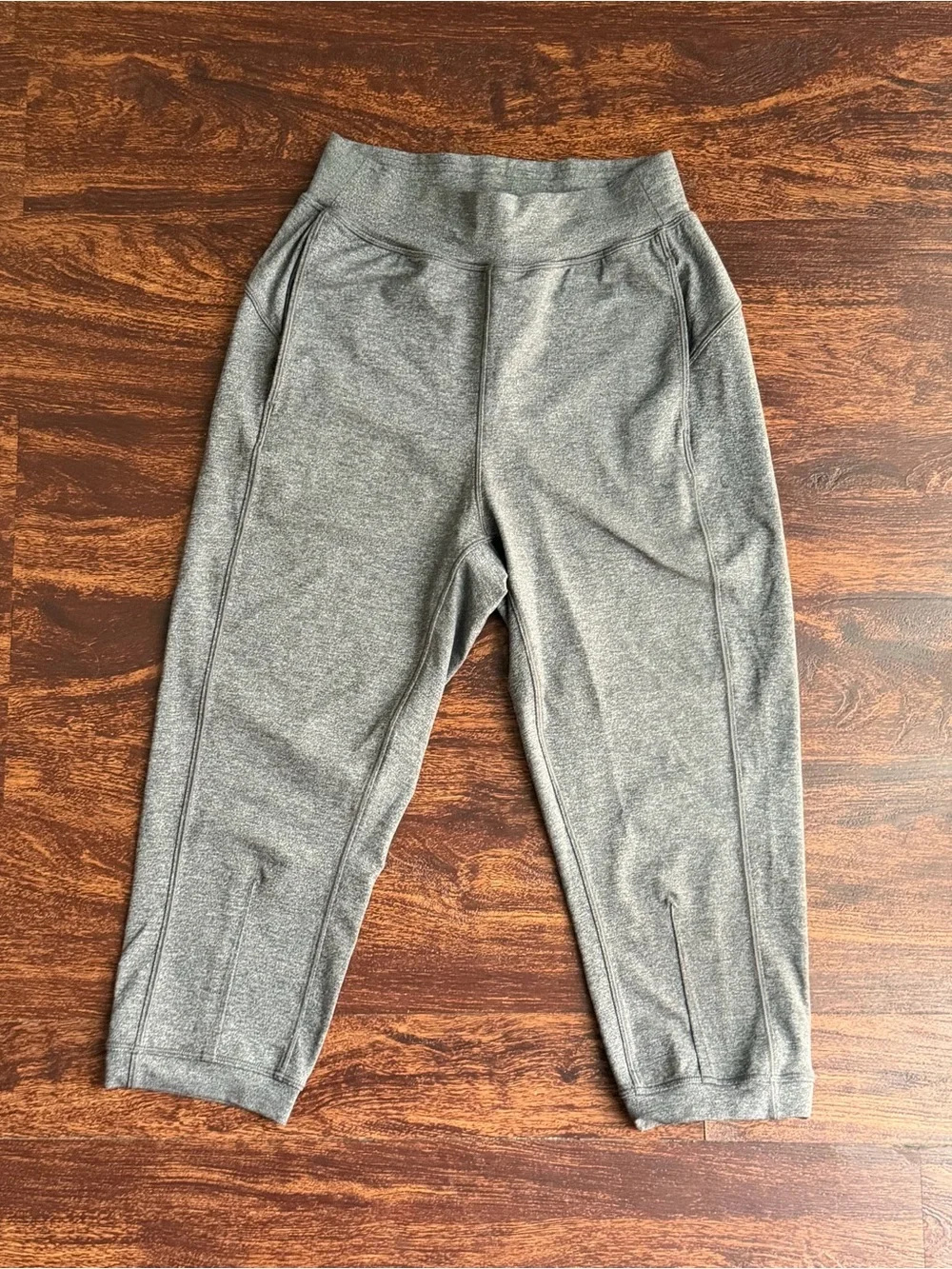 lululemon Rejuvenate Crop 18” Heathered Black Gray Size 2